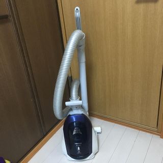 トウシバ(東芝)の東芝 サイクロン掃除機(掃除機)