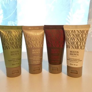 モルトンブラウン(MOLTON BROWN)の30ml×4種類☆MOLTON BROWN (シャンプー)