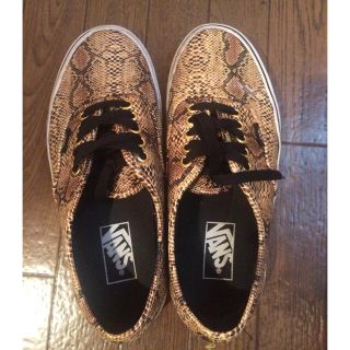 ヴァンズ(VANS)の〈VANS〉パイソン柄スニーカー(スニーカー)