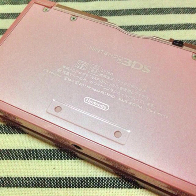 任天堂 ３ＤＳ 本体 ミスティピンク エンタメ/ホビーのエンタメ その他(その他)の商品写真