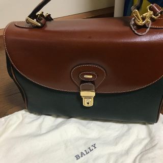 バリー(Bally)のBALLY ショルダーバック(ショルダーバッグ)