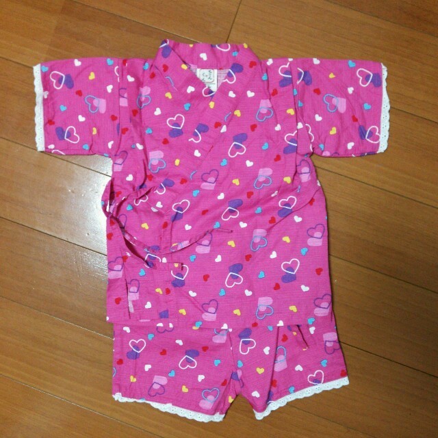 ハワイ好き様専用＊ハート甚平80cm キッズ/ベビー/マタニティのキッズ服女の子用(90cm~)(その他)の商品写真