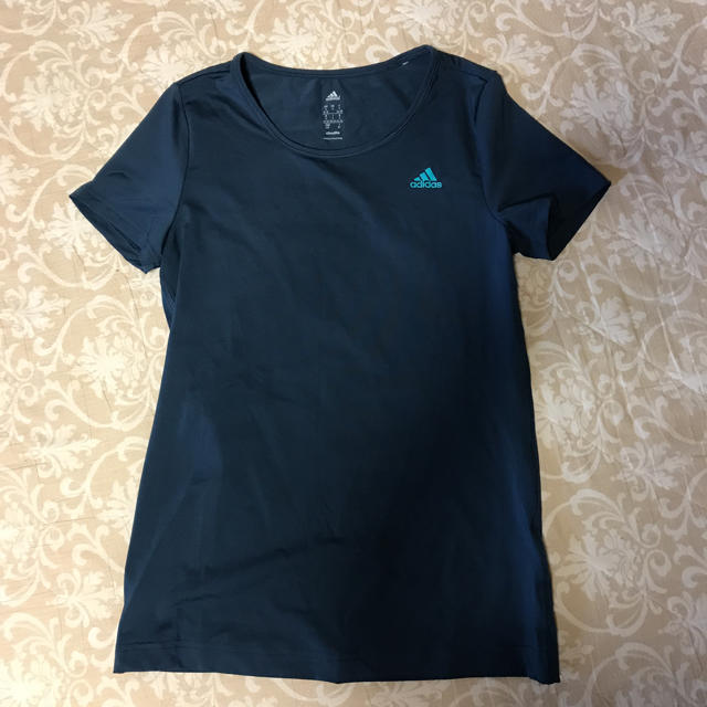 adidas(アディダス)の専用です レディースのトップス(Tシャツ(半袖/袖なし))の商品写真