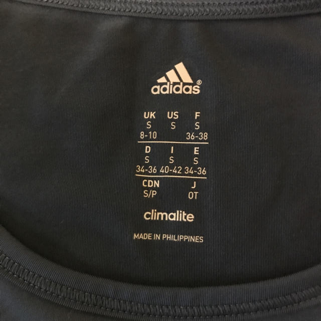 adidas(アディダス)の専用です レディースのトップス(Tシャツ(半袖/袖なし))の商品写真