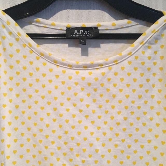 A.P.C(アーペーセー)のA.P.C.ハート柄Ｔシャツ美品アーペーセー レディースのトップス(Tシャツ(半袖/袖なし))の商品写真