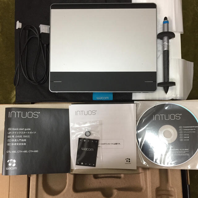 Wacom(ワコム)のお値下げ☆美品‼︎ ワコム ペンタブ スマホ/家電/カメラのPC/タブレット(PC周辺機器)の商品写真