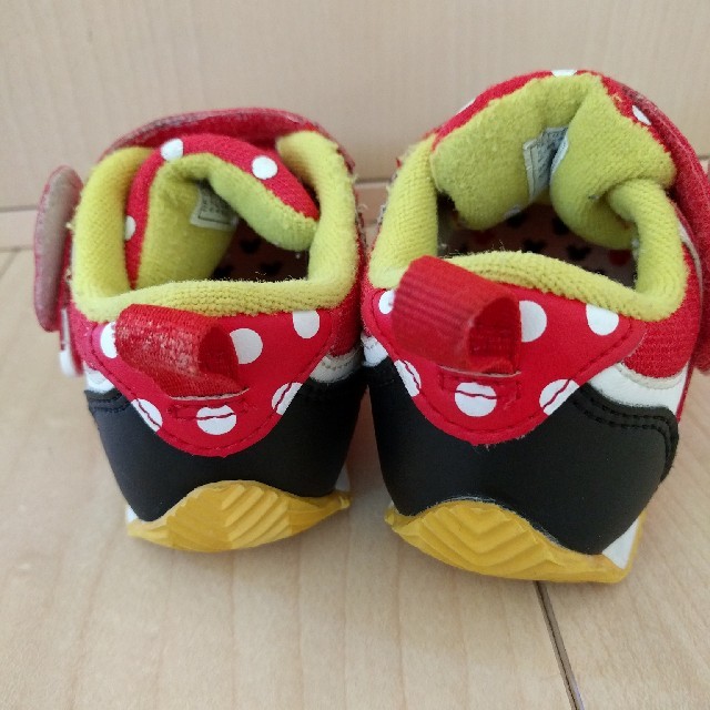 Disney(ディズニー)のBaby　シューズ　ミニーマウス 13cm キッズ/ベビー/マタニティのベビー靴/シューズ(~14cm)(スニーカー)の商品写真