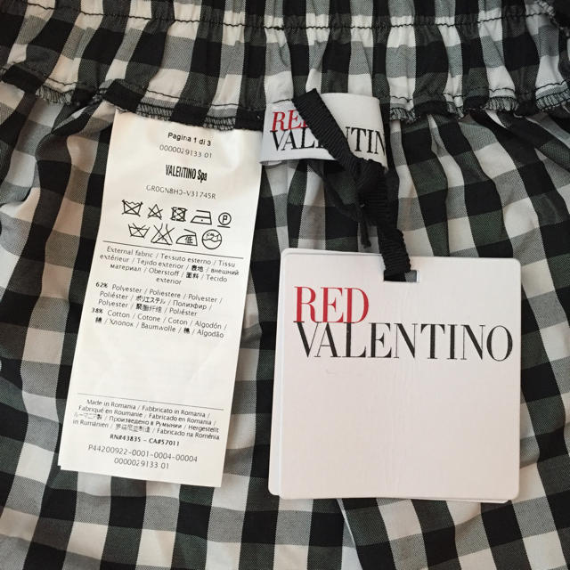 RED VALENTINO(レッドヴァレンティノ)のRED VALENTINOスカートあいさん専用 レディースのスカート(ミニスカート)の商品写真