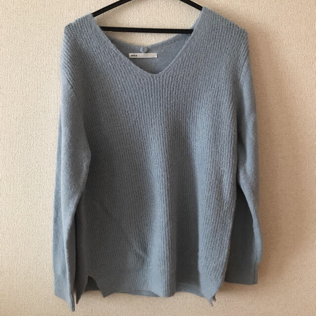 ikka(イッカ)のikka   right blue knit レディースのトップス(ニット/セーター)の商品写真