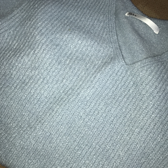 ikka(イッカ)のikka   right blue knit レディースのトップス(ニット/セーター)の商品写真