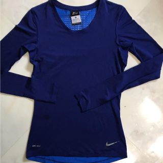 ナイキ(NIKE)のNIKE ドライフィット(Tシャツ(長袖/七分))