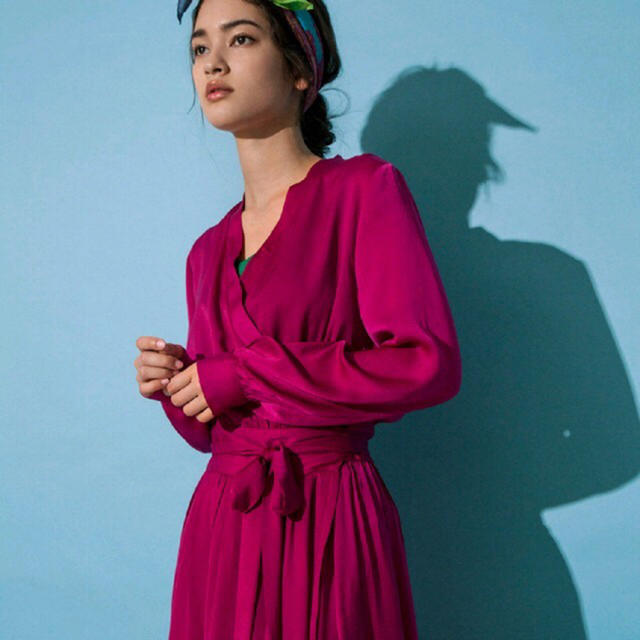 になってい Ameri VINTAGE - Ameri CACHE COEUR SATIN DRESSの通販 by