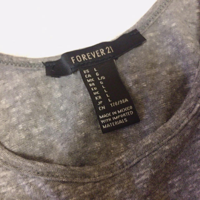 FOREVER 21(フォーエバートゥエンティーワン)のForever21 へそ出しトップス レディースのトップス(Tシャツ(半袖/袖なし))の商品写真