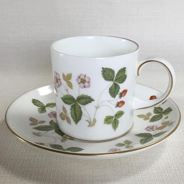 WEDGWOOD - ウェッジウッド ワイルドストロベリー カップ&ソーサーの通販 by ジャネット0207's shop｜ウェッジウッドならラクマ