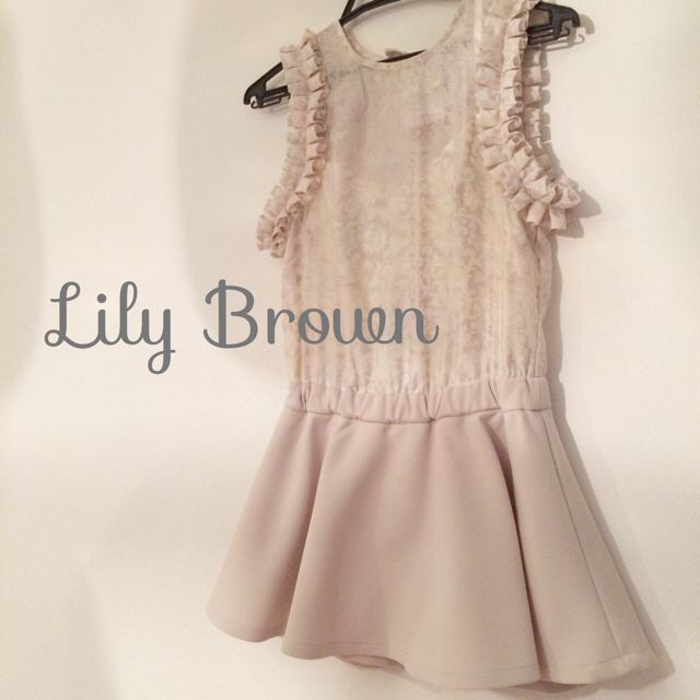 Lily Brown(リリーブラウン)の今季オパールタックロンパース レディースのパンツ(オールインワン)の商品写真