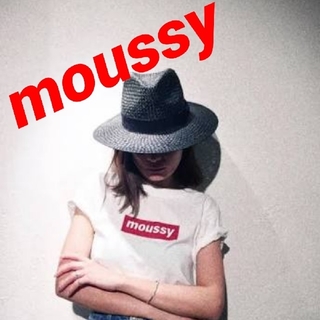マウジー(moussy)のmoussy　ボックスロゴTシャツ(Tシャツ(半袖/袖なし))