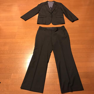 アールユー(RU)の美品ruのパンツスーツ 大きいサイズM7 21号相当 丸井ブランド(スーツ)