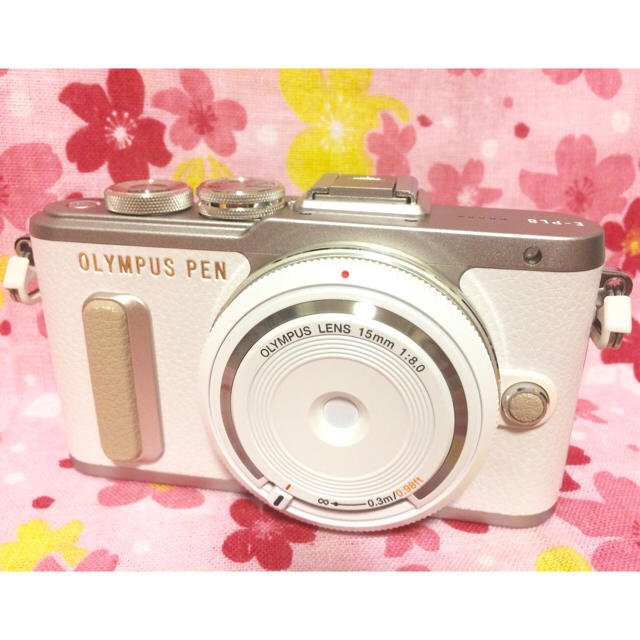 OLYMPUS(オリンパス)の❤️新品・未使用！最新モデル❤️OLYMPUS PEN E-PL8 ホワイト！！ スマホ/家電/カメラのカメラ(ミラーレス一眼)の商品写真