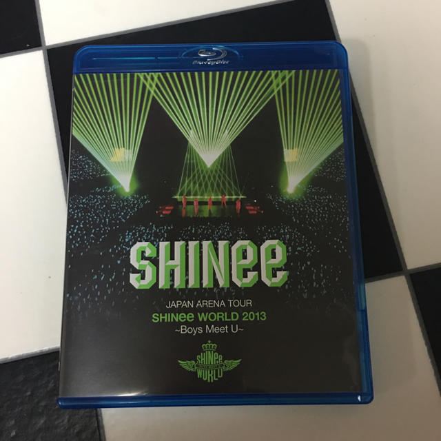 SHINee(シャイニー)のSHINee  boys meet UのBlu-ray、おまけ付き エンタメ/ホビーのCD(K-POP/アジア)の商品写真