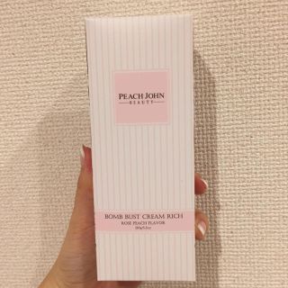 ピーチジョン(PEACH JOHN)の【新品未開封】Peach John ボムバストクリーム リッチ(ボディクリーム)