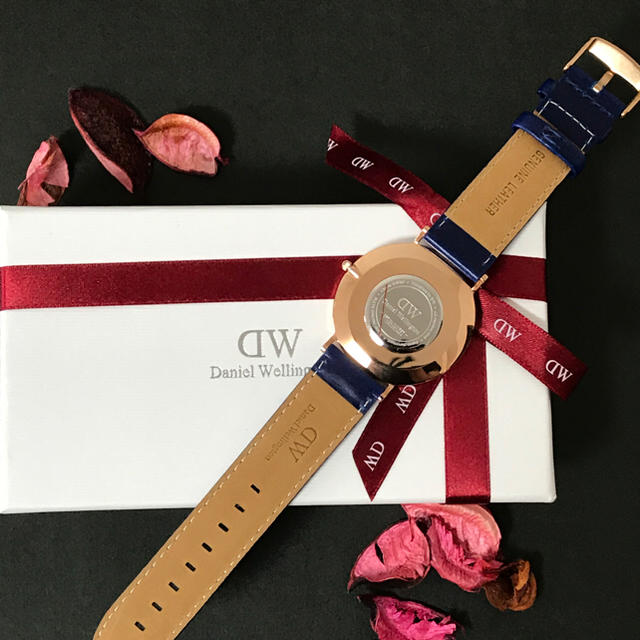 Daniel Wellington(ダニエルウェリントン)の大人気✨アメリカ限定アイテム❗️ダニエルウェリントン 青ベルト✨ユニセックス メンズの時計(腕時計(アナログ))の商品写真