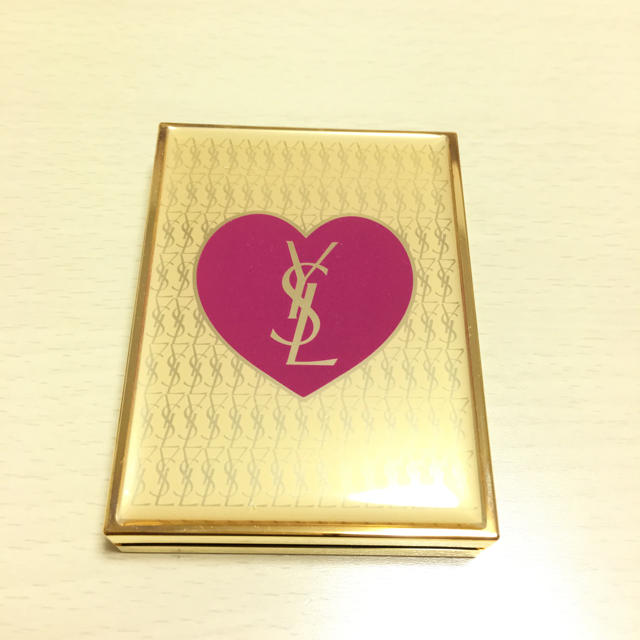 Yves Saint Laurent Beaute(イヴサンローランボーテ)の新品限定♡サンローラン  チーク コスメ/美容のベースメイク/化粧品(チーク)の商品写真