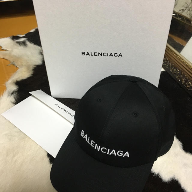 BALENCIAGA cap バレンシアガ キャップ ブラック L59-