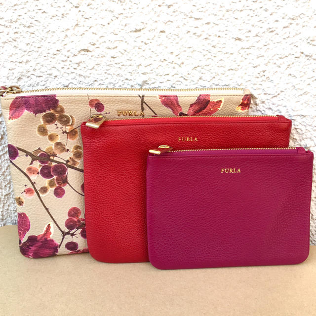 セット Furla 入手困難フルラ正規品ニコライバーグマン完売ポーチの