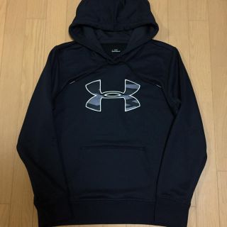 アンダーアーマー(UNDER ARMOUR)のUNDER ARMOUR プルオーバー パーカー ブラック(パーカー)