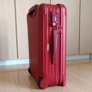 RIMOWA - リモワ サルサ 機内持込サイズ レッド 2輪の通販 by たかたか