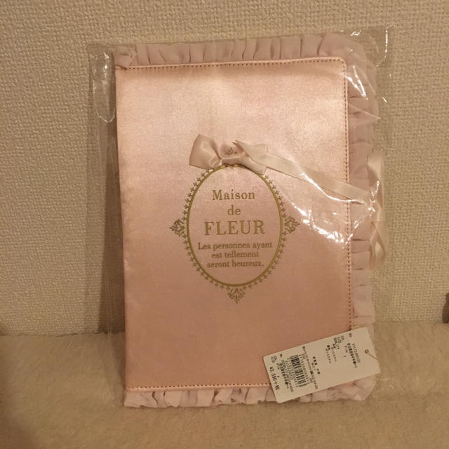 Maison de FLEUR(メゾンドフルール)のメゾンドフルール 母子手帳ケース マルチケース キッズ/ベビー/マタニティのマタニティ(母子手帳ケース)の商品写真