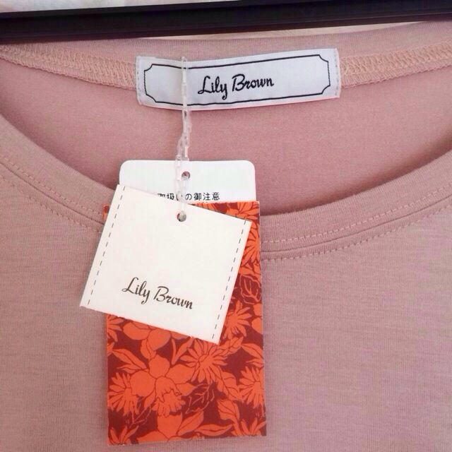 Lily Brown(リリーブラウン)のリリーブラウン♡トップス レディースのトップス(Tシャツ(半袖/袖なし))の商品写真