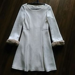 プロポーションボディドレッシング(PROPORTION BODY DRESSING)の【本日値下げ】プロポーションホワイトワンピース　ファーつき(ひざ丈ワンピース)