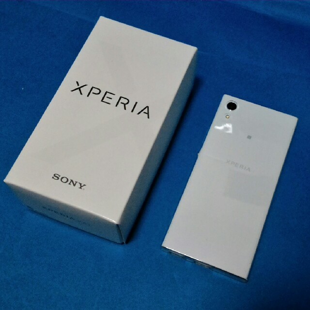 SONY(ソニー)のSONY Xperia XA1 G3116 White スマホ/家電/カメラのスマートフォン/携帯電話(スマートフォン本体)の商品写真