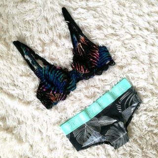 ヴィクトリアズシークレット(Victoria's Secret)のかける様専用♡(ブラ&ショーツセット)