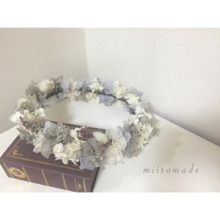 くすみ系グレーホワイトの花冠(ヘッドドレス/ドレス)