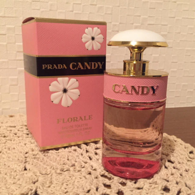 PRADA(プラダ)のPRADA CANDY FLORALE コスメ/美容の香水(香水(女性用))の商品写真