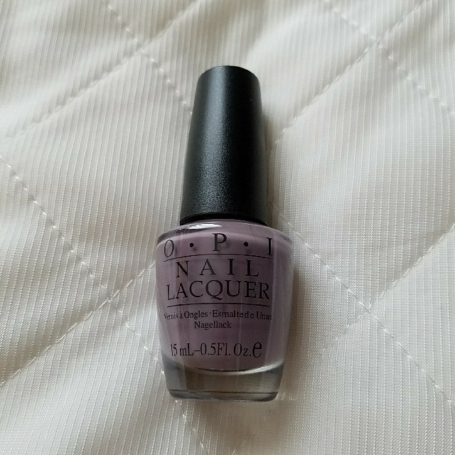 OPI(オーピーアイ)の新品未使用☆OPI☆グレージュ  マニキュア ネイルカラー コスメ/美容のネイル(マニキュア)の商品写真