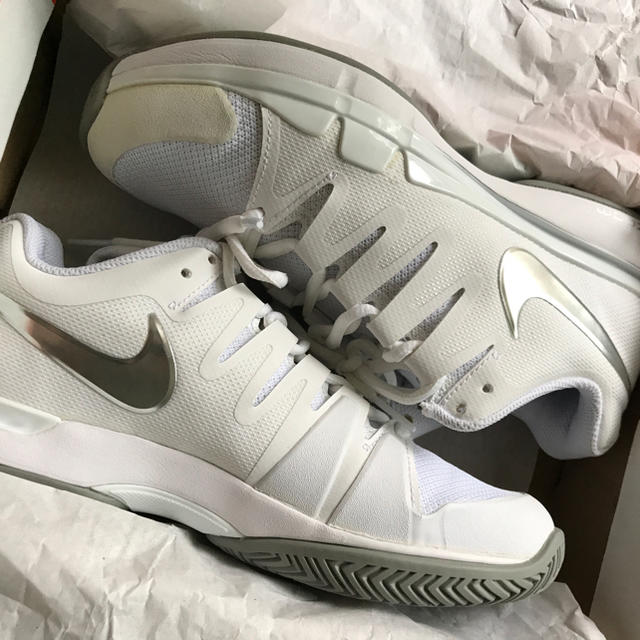 NIKE 未使用 NIKE オールコート用テニスシューズの通販 by K プリンステニスシューズ AC 25.0cm オールコート