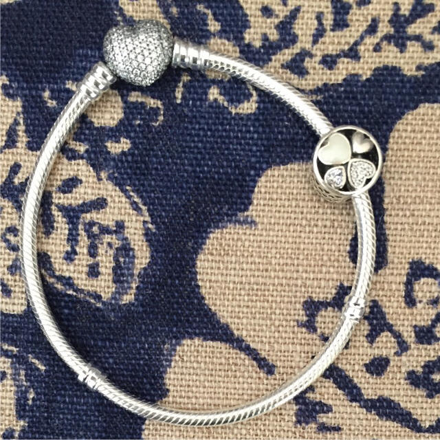 Pandora パンドラ 新品未使用 ブレスレット チャーム 付き 19cm | www