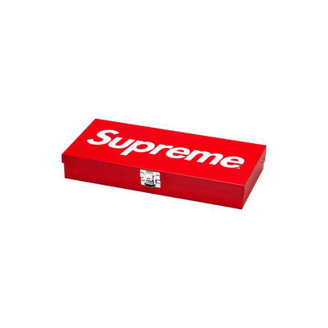 Supreme(シュプリーム)の送料無料！新品未使用2017ss シュプリーム ラージ ボックス  インテリア/住まい/日用品の収納家具(リビング収納)の商品写真