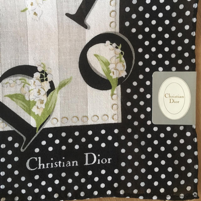 Christian Dior(クリスチャンディオール)の新品未使用☆クリスチャンディオール ハンカチ レディースのファッション小物(ハンカチ)の商品写真