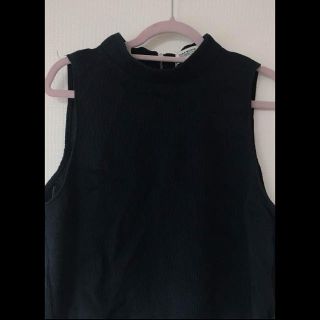 ザラ(ZARA)のハイネックノースリーブトップス(タンクトップ)