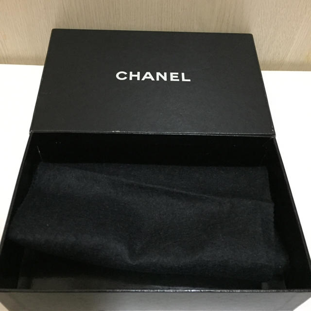 CHANEL(シャネル)の＊箱のみB81本物シャネルの長財布用の保存箱　中古   レディースのファッション小物(財布)の商品写真