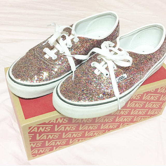 Vans Vans バンズ スニーカー グリッター キラキラ 値下げしました の通販 By ゆこ S Shop ヴァンズならラクマ Vans Vans バンズ スニーカー グリッター キラキラ 値下げしました の通販 By ゆこ S Shop ヴァンズならラクマ