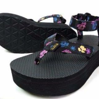 テバ(Teva)のTEVA FLATFORM SANDAL size:8（25.0）(サンダル)