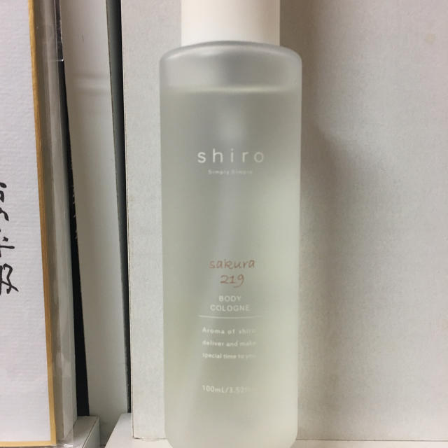 shiro(シロ)のshiro ボディコロン コスメ/美容の香水(香水(女性用))の商品写真