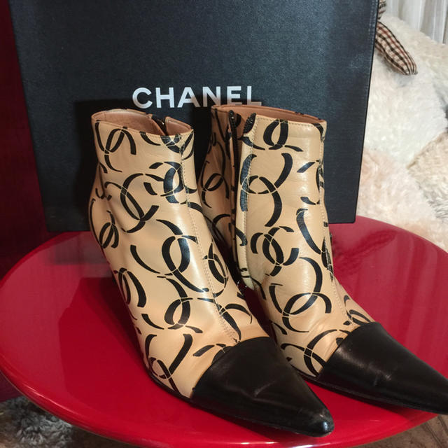 CHANEL(シャネル)の気まぐれSALE❗️CHANELショートブーツ レディースの靴/シューズ(ブーツ)の商品写真