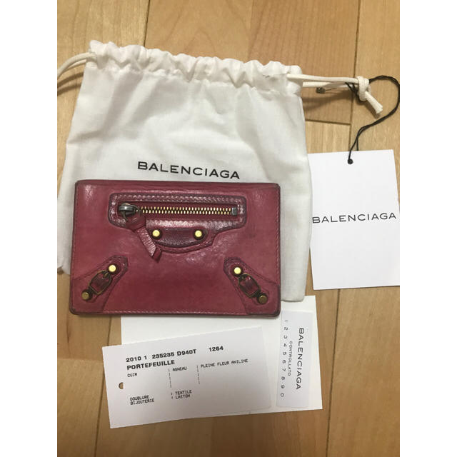 Balenciaga(バレンシアガ)の激安⭐︎バレンシアガ⭐︎鏡付きパスケース⭐︎定期入れ⭐︎完売商品 レディースのファッション小物(名刺入れ/定期入れ)の商品写真