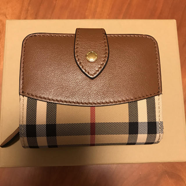 BURBERRY(バーバリー)のバーバリー 二つ折り財布 レディース キャメル ブラウン レディースのファッション小物(財布)の商品写真